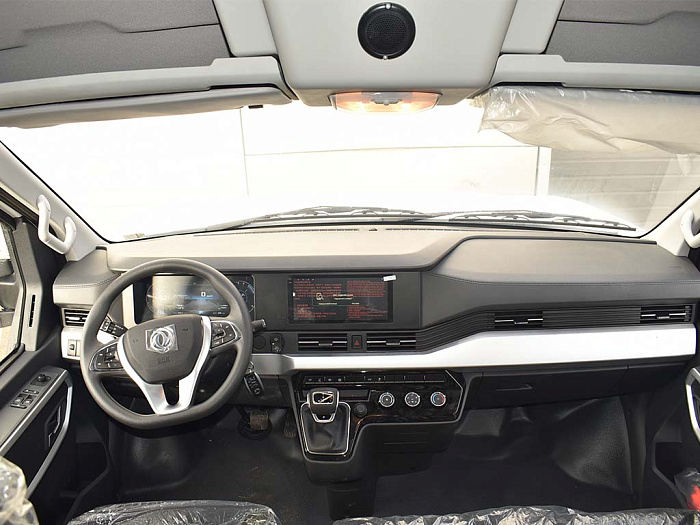 Грузопассажирский автобус Dongfeng K33